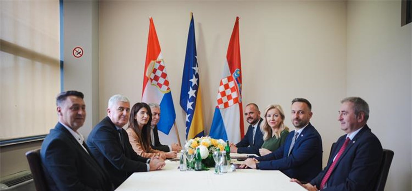 Ministar Piletić potpisao ugovore s 25 institucija u BiH vrijedne milijun eura